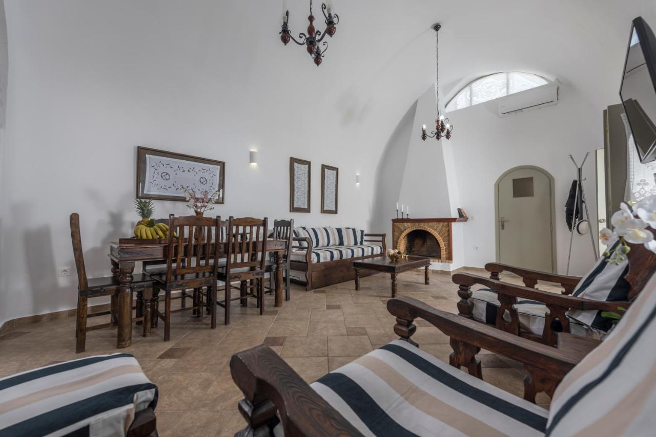 Vila Santorini 180 Degrees Pýrgos Exteriér fotografie